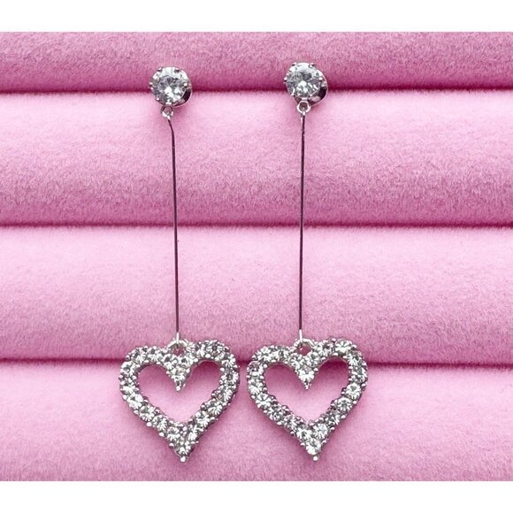 Heart Hollow Design Long Dangle Earrings - Picture 4 of 4